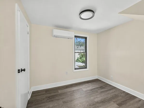 53 South Avenue image 10 of 22