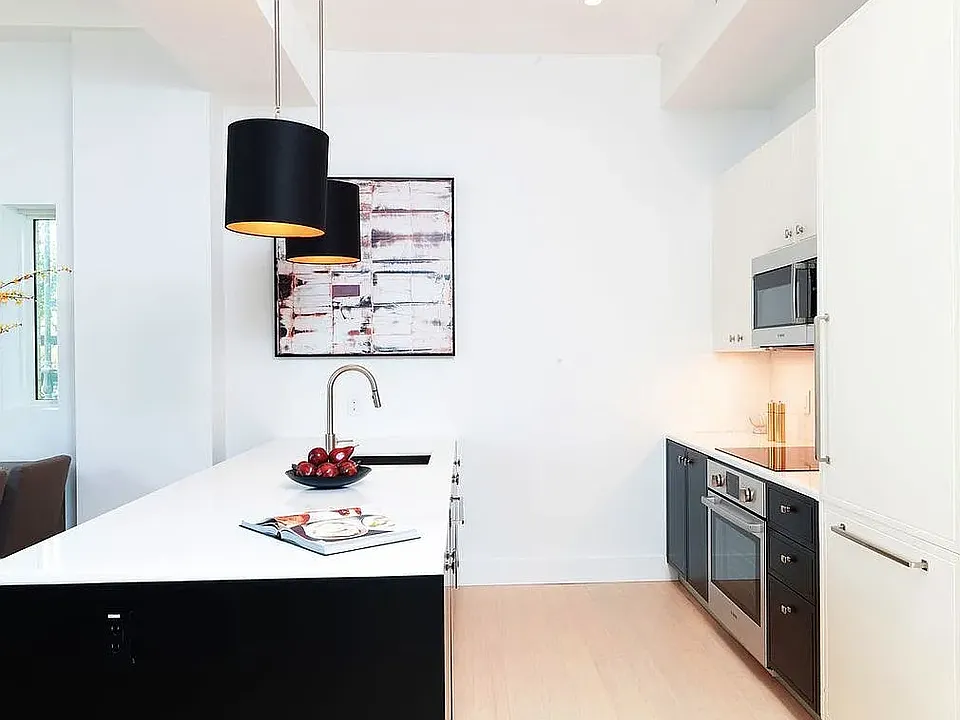 30 Morningside Dr #405