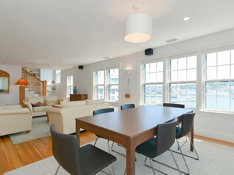 37 Rocky Neck Ave #A — Photo 14