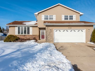 2468 Penn Blvd, Lindenhurst, IL, 60046