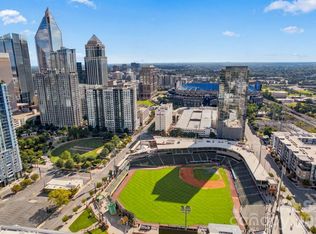 333 W Trade St Unit 1709, Charlotte, NC 28202