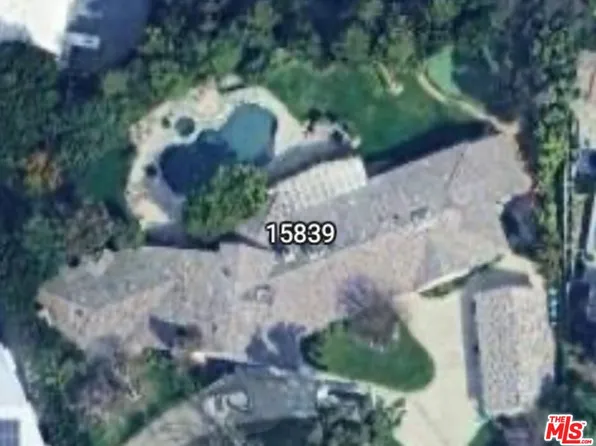 15839 Valley Vista Blvd, Encino, CA 91436