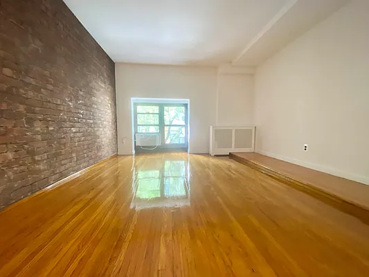 Rented by JM Preston Properties LLC | media 10