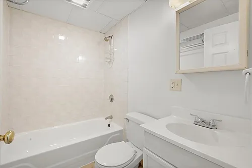 19 Harris St #4 Photo 1 19 Harris St #4 Photo 1