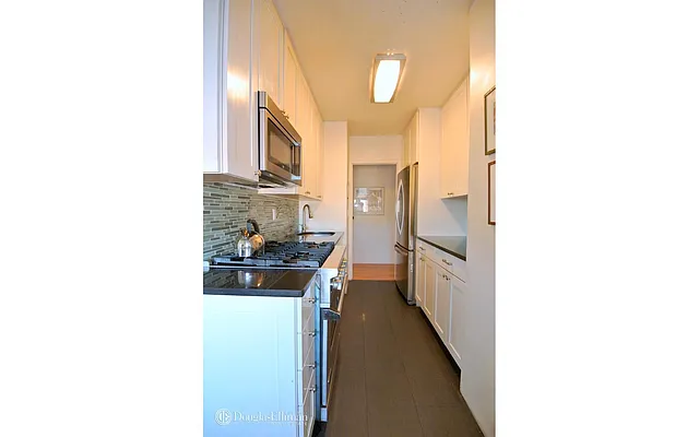 Sold by Douglas Elliman | media 14