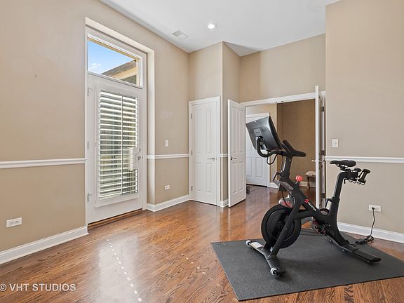 5th image of 94 Leonard Wood S APT 204