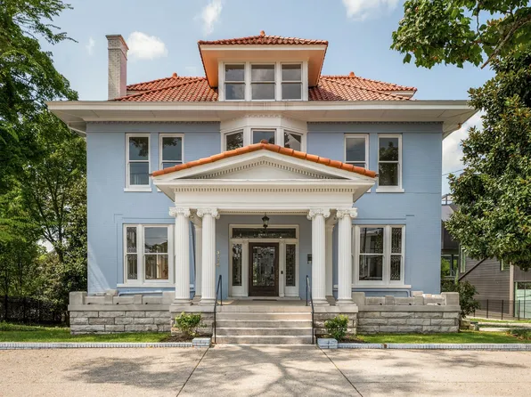 3720 W End Ave, Nashville, TN 37205