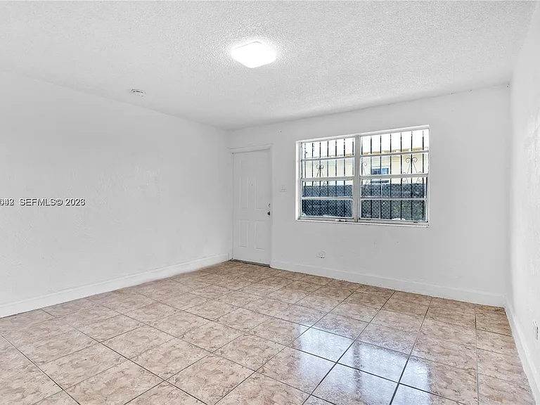 1445 NW 2nd Ave #3 — Photo 12