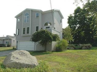 39 Abalone Rd, Narragansett, RI 02882