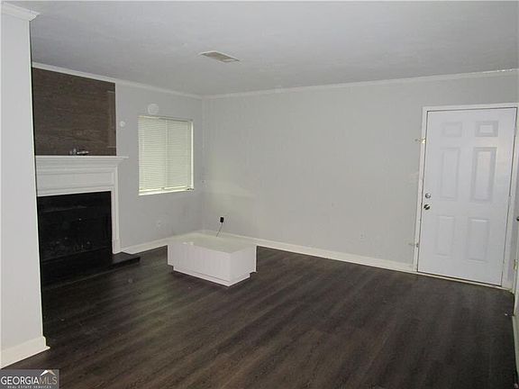 4th image of 4003 Wingate Way