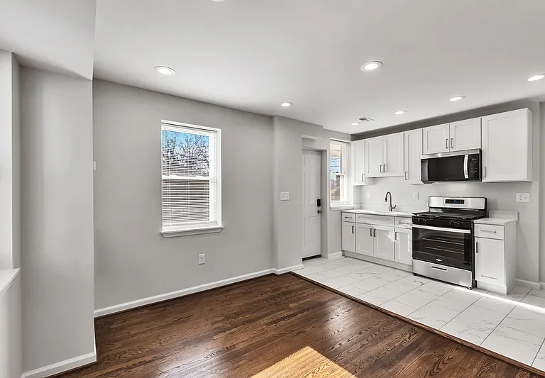 2301 Riggs Ave — Photo 5