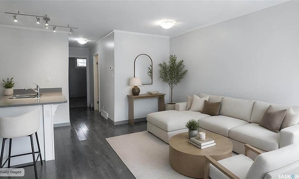 1st image of UNIT 338-522 Cornish ROAD