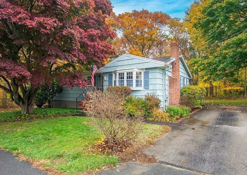 1st image of 131 Sunnyplain Ave