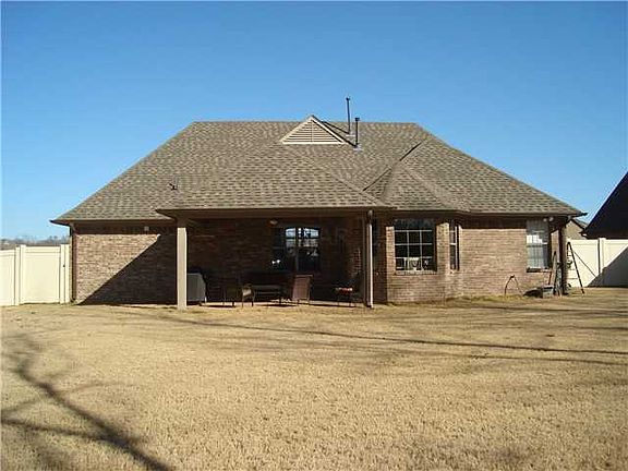 3rd image of 295 Seawood Dr