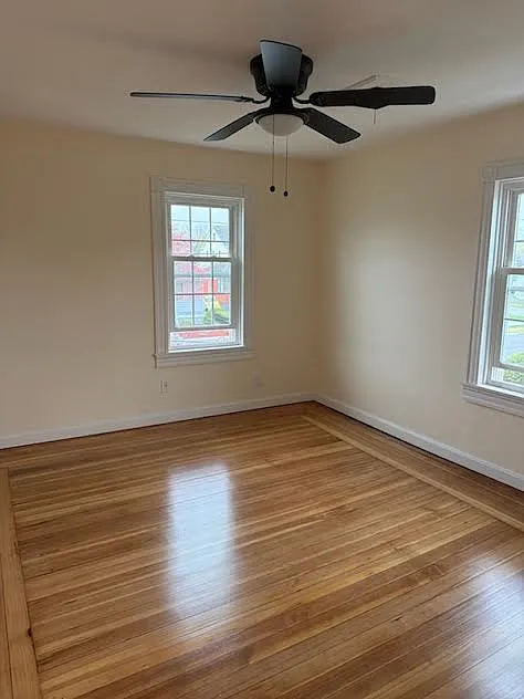 3 bed, $2,300 — Photo 2