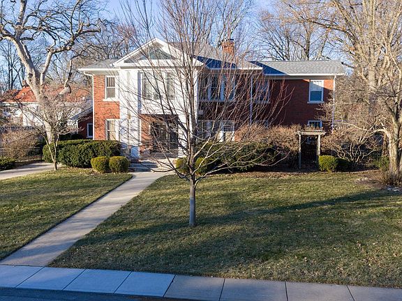2nd image of 1037 W Woodland Ave