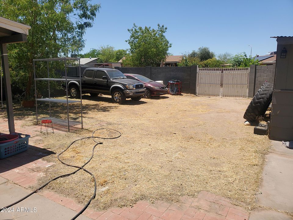 2nd image of 5440 S 47th Pl