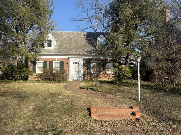 6905 Oakridge Rd, Hyattsville, MD 20782