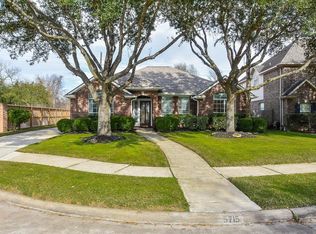 5715 Pioneer Ridge Ct, Sugar Land, TX 77479