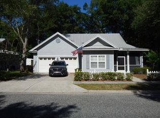 9239 Greenways Ln, Fanning Springs, FL 32693