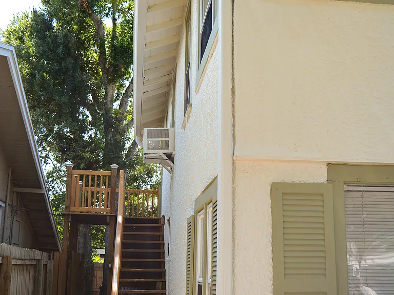 1921 15th Ave #1 — Photo 2