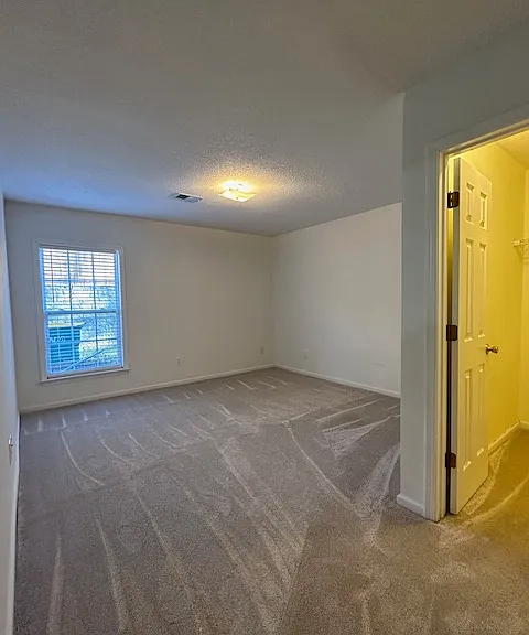 2000 Water Oak Dr #4-B — Photo 8