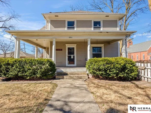 1241 Hawthorne Ave, Crete, NE 68333