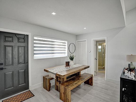 5th image of 3448 SW 22nd Street