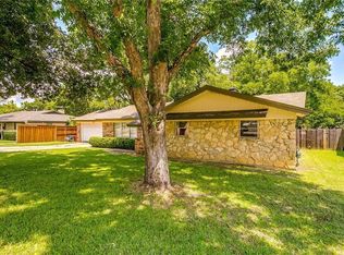 4608 Ridgemont Rd, Haltom City, TX 76117
