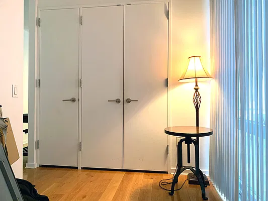 Rented by Manhattan Boutique Real Estate | media 15