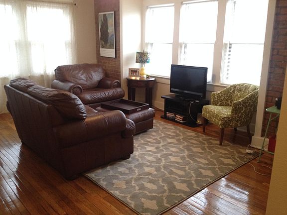 3rd image of 1806 Jefferson St APT 302