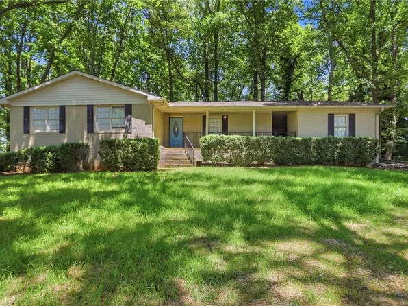 3082 Lake Ranch Dr, Gainesville, GA 30506