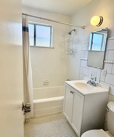 2229 Berkeley Ave — Photo 12
