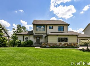 3928 Balsam Waters Dr NE, Grand Rapids, MI 49525
