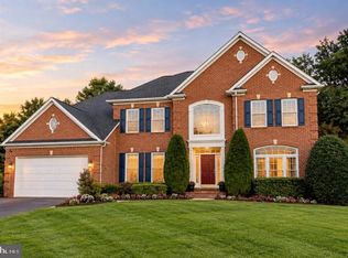 4513 Fairway Downs Ct, Alexandria, VA 22312