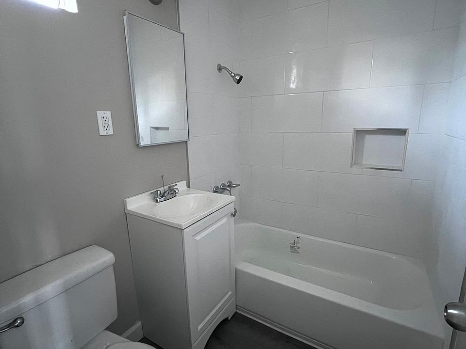 1st image of 4828 E 58th St #D