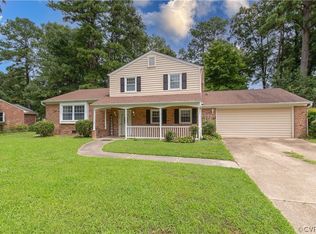 118 Stratford Dr, Colonial Heights, VA 23834
