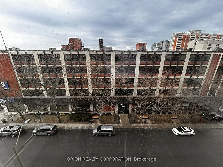 212 King William St #620 — Photo 33