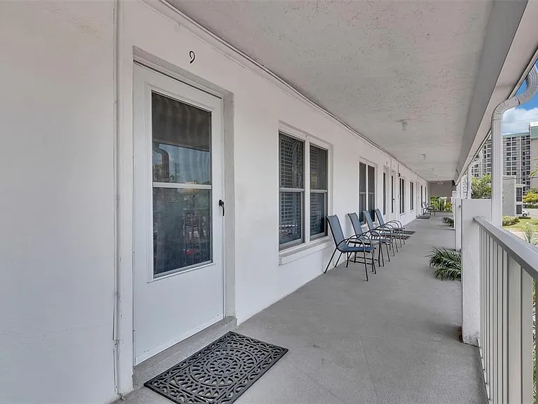 680 71st Ave #9 — Photo 9