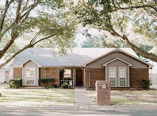 1216 Radisson Dr, Hewitt, TX 76643