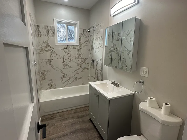 20 Floyd St #3 — Photo 10