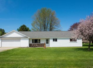 800 Dale Rd, Beaverton, MI 48612