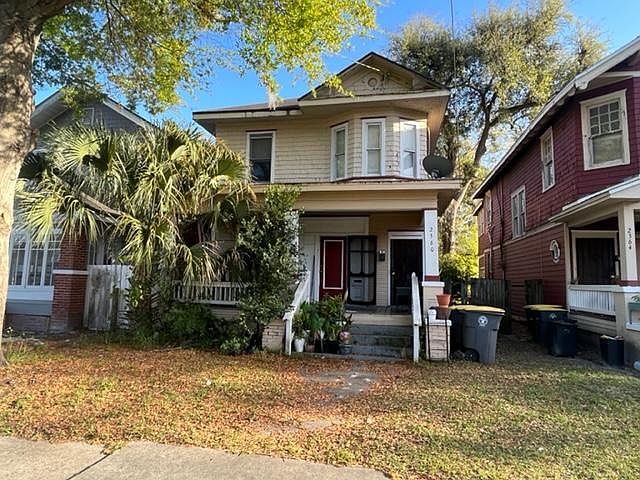 1st image of 2360 College St