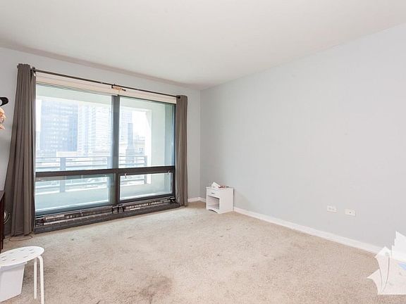 4th image of 130 N Garland Ct #3-24