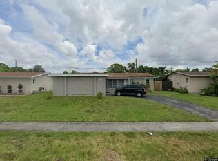 8671 NW 24th St, Sunrise, FL 33322