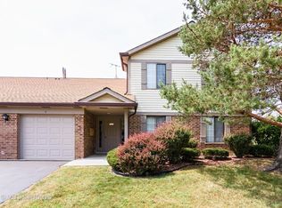 4242 N Pheasant Trail Ct UNIT 4, Arlington Heights, IL 60004