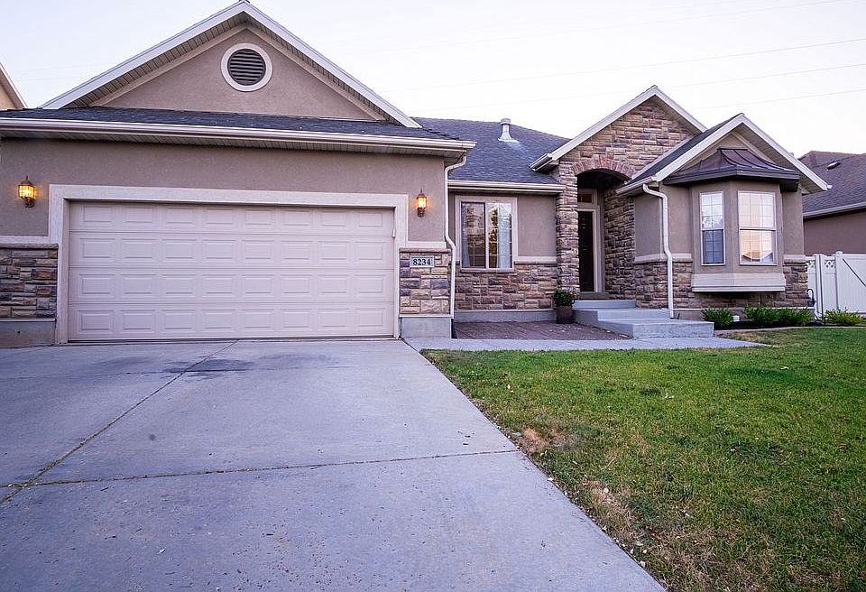 1st image of 8234 S Meadow Estates Dr