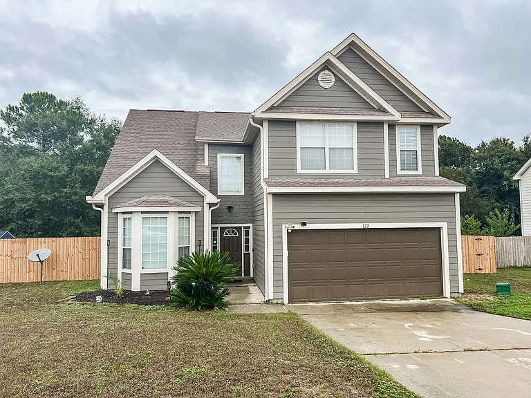 122 Peoria Blvd — Photo 17
