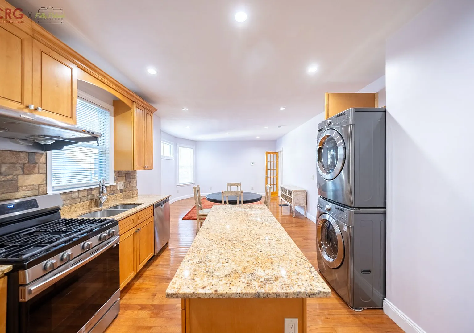 Bright and Sunny 3 bed 1 bath — Photo 3
