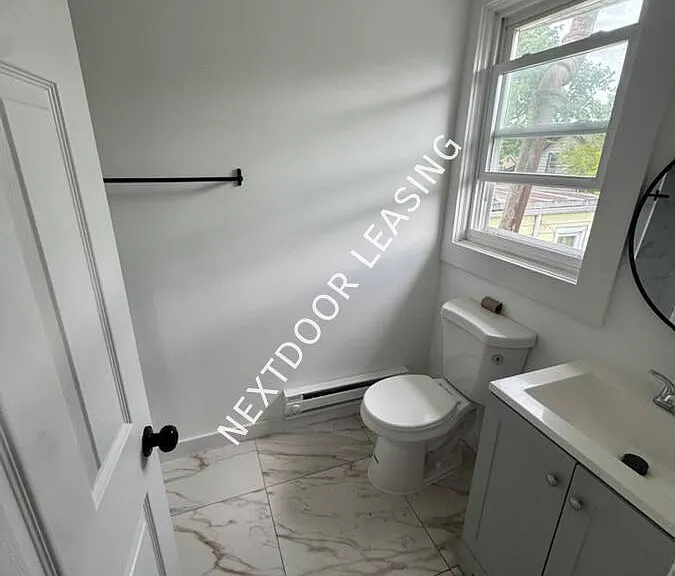 145 Vermont Ave #3M — Photo 2